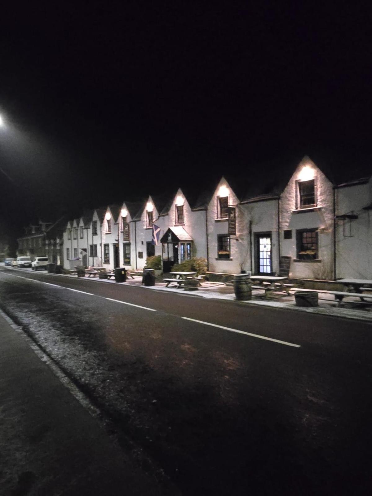 The White Stag Inn Стратайр Экстерьер фото
